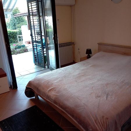 Apartment Azzurro Icici Luaran gambar
